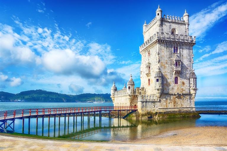 Die ausführliche Städtereise Lissabon @alxpin/istock